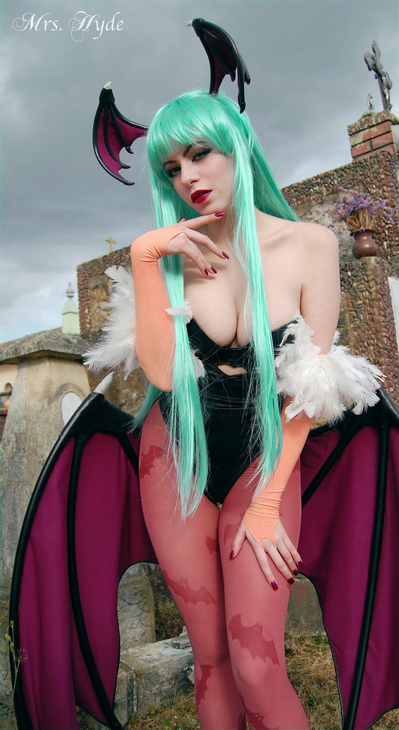 Illustration for article titled Go On, Let Morrigan Drive You Batty
